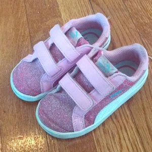 TWO FOR ONE:  Puma Toddler Girl Sneakers Sz 7